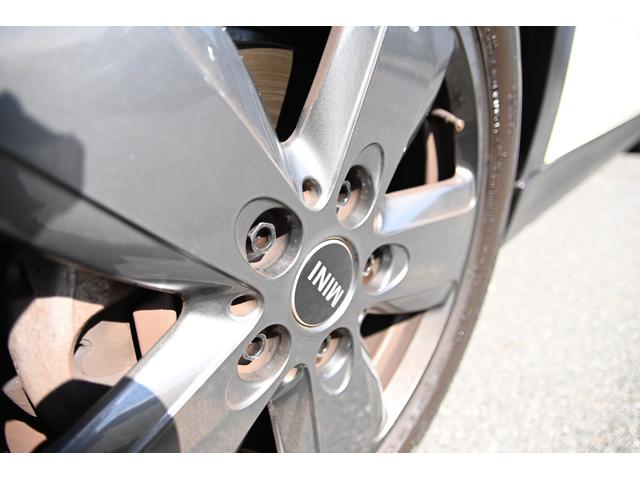 ＭＩＮＩ クーパー　純正ＨＤＤナビ　純正１６インチＡＷ　Ｄアシスト　バックカメラ　ＰＤＣ　コンフォートアクセス　アームレスト　ＬＥＤヘッドライト（33枚目）