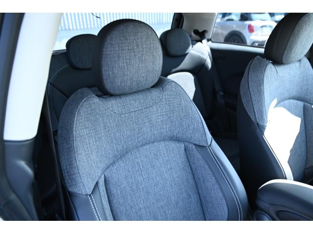 ＭＩＮＩ クーパー　純正ＨＤＤナビ　純正１６インチＡＷ　Ｄアシスト　バックカメラ　ＰＤＣ　コンフォートアクセス　アームレスト　ＬＥＤヘッドライト（41枚目）