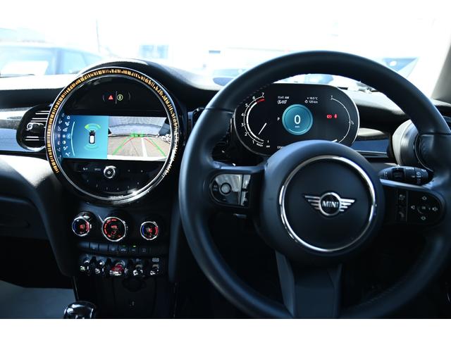 ＭＩＮＩ クーパー　純正ＨＤＤナビ　純正１６インチＡＷ　Ｄアシスト　バックカメラ　ＰＤＣ　コンフォートアクセス　アームレスト　ＬＥＤヘッドライト（42枚目）