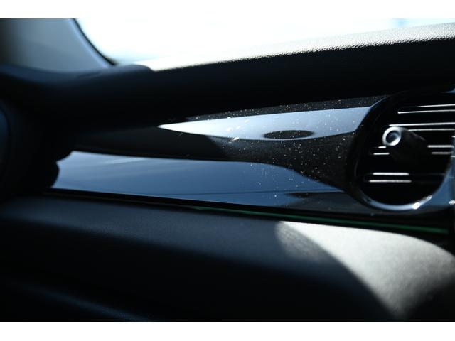 ＭＩＮＩ クーパー　純正ＨＤＤナビ　純正１６インチＡＷ　Ｄアシスト　バックカメラ　ＰＤＣ　コンフォートアクセス　アームレスト　ＬＥＤヘッドライト（62枚目）