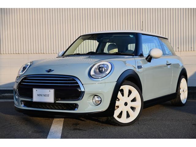 ＭＩＮＩ クーパー　アイスブルー　限定車アイスブルー　純正ＨＤＤナビ　純正１８インチホワイトＡＷ　社外Ｂカメラ　コンフォートアクセス　ＬＥＤヘッドライト　カバナシートカバー（2枚目）