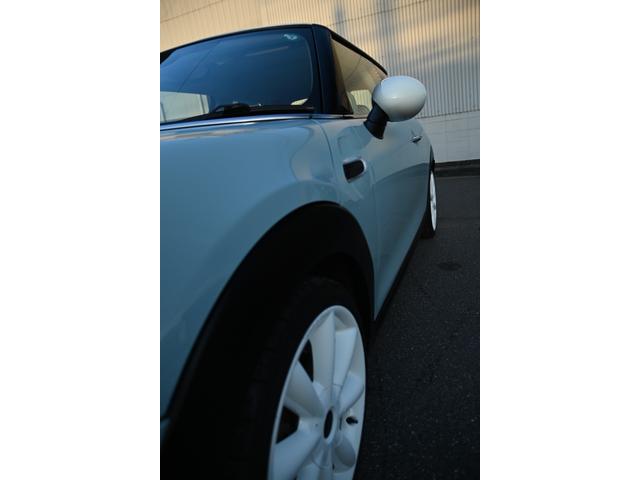 ＭＩＮＩ クーパー　アイスブルー　限定車アイスブルー　純正ＨＤＤナビ　純正１８インチホワイトＡＷ　社外Ｂカメラ　コンフォートアクセス　ＬＥＤヘッドライト　カバナシートカバー（29枚目）