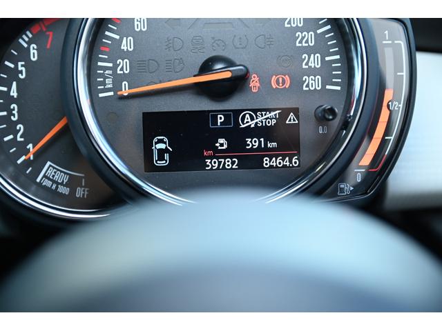 ＭＩＮＩ クーパー　アイスブルー　限定車アイスブルー　純正ＨＤＤナビ　純正１８インチホワイトＡＷ　社外Ｂカメラ　コンフォートアクセス　ＬＥＤヘッドライト　カバナシートカバー（45枚目）