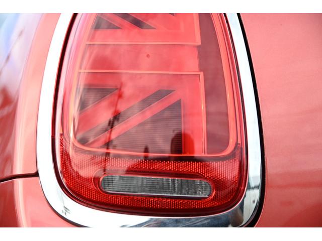 ＭＩＮＩ ローズウッドエディション　純正ナビ　純正１６ＡＷ　ＰＤＣ　バックカメラ　ＰＤＣ　コンフォートアクセス　アームレスト　ＥＴＣ２．０　ＬＥＤヘッドライト　ハーフレザーシート　オートライト　レインセンサー（28枚目）