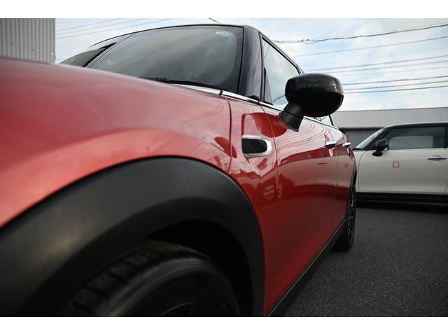 ＭＩＮＩ ローズウッドエディション　純正ナビ　純正１６ＡＷ　ＰＤＣ　バックカメラ　ＰＤＣ　コンフォートアクセス　アームレスト　ＥＴＣ２．０　ＬＥＤヘッドライト　ハーフレザーシート　オートライト　レインセンサー（30枚目）