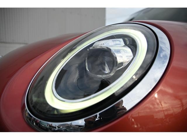 ＭＩＮＩ ローズウッドエディション　純正ナビ　純正１６ＡＷ　ＰＤＣ　バックカメラ　ＰＤＣ　コンフォートアクセス　アームレスト　ＥＴＣ２．０　ＬＥＤヘッドライト　ハーフレザーシート　オートライト　レインセンサー（32枚目）