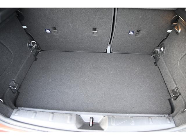 ＭＩＮＩ ローズウッドエディション　純正ナビ　純正１６ＡＷ　ＰＤＣ　バックカメラ　ＰＤＣ　コンフォートアクセス　アームレスト　ＥＴＣ２．０　ＬＥＤヘッドライト　ハーフレザーシート　オートライト　レインセンサー（35枚目）