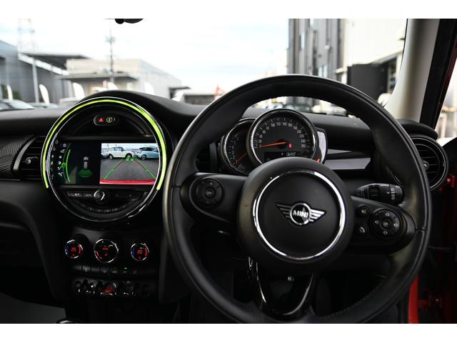 ＭＩＮＩ ローズウッドエディション　純正ナビ　純正１６ＡＷ　ＰＤＣ　バックカメラ　ＰＤＣ　コンフォートアクセス　アームレスト　ＥＴＣ２．０　ＬＥＤヘッドライト　ハーフレザーシート　オートライト　レインセンサー（42枚目）