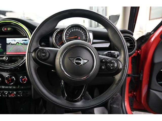 ＭＩＮＩ ローズウッドエディション　純正ナビ　純正１６ＡＷ　ＰＤＣ　バックカメラ　ＰＤＣ　コンフォートアクセス　アームレスト　ＥＴＣ２．０　ＬＥＤヘッドライト　ハーフレザーシート　オートライト　レインセンサー（43枚目）