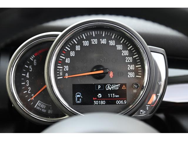 ＭＩＮＩ ローズウッドエディション　純正ナビ　純正１６ＡＷ　ＰＤＣ　バックカメラ　ＰＤＣ　コンフォートアクセス　アームレスト　ＥＴＣ２．０　ＬＥＤヘッドライト　ハーフレザーシート　オートライト　レインセンサー（49枚目）