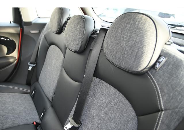 ＭＩＮＩ ローズウッドエディション　純正ナビ　純正１６ＡＷ　ＰＤＣ　バックカメラ　ＰＤＣ　コンフォートアクセス　アームレスト　ＥＴＣ２．０　ＬＥＤヘッドライト　ハーフレザーシート　オートライト　レインセンサー（72枚目）