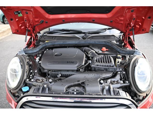 ＭＩＮＩ ローズウッドエディション　純正ナビ　純正１６ＡＷ　ＰＤＣ　バックカメラ　ＰＤＣ　コンフォートアクセス　アームレスト　ＥＴＣ２．０　ＬＥＤヘッドライト　ハーフレザーシート　オートライト　レインセンサー（73枚目）