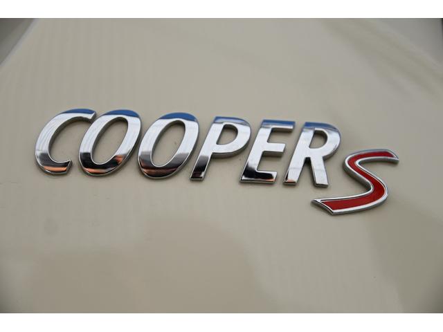 ＭＩＮＩ クーパーＳ　純正１７インチＡＷ　純正ナビ　ＡＢＳ　コンフォートアクセス　アームレスト　ＥＴＣ２．０　ＬＥＤヘッドライト　オートライト　レインセンサー　ＥＴＣ２．０（24枚目）