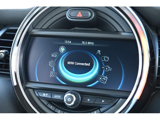 ＭＩＮＩ クーパーＳ　純正１７インチＡＷ　純正ナビ　ＡＢＳ　コンフォートアクセス　アームレスト　ＥＴＣ２．０　ＬＥＤヘッドライト　オートライト　レインセンサー　ＥＴＣ２．０（43枚目）