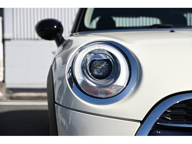 ＭＩＮＩ クーパーＳ　純正１７インチＡＷ　純正ナビ　ＡＢＳ　コンフォートアクセス　アームレスト　ＥＴＣ２．０　ＬＥＤヘッドライト　オートライト　レインセンサー　ＥＴＣ２．０（71枚目）