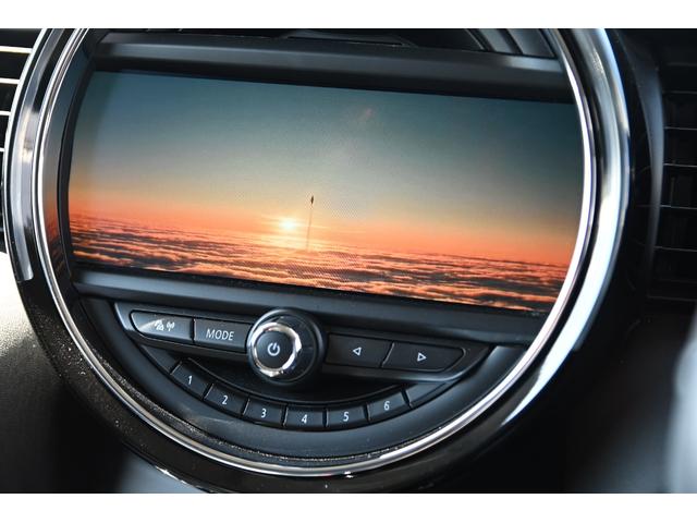 ＭＩＮＩ クーパーＳ　純正１６ＡＷ　純正ＨＤＤナビ　バックカメラ　ＥＴＣ２．０　ＬＥＤヘッドライト　オートライト　レインセンサー（41枚目）