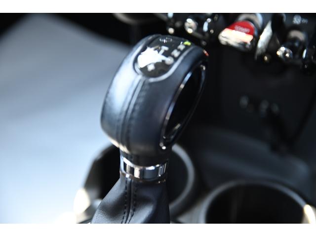 ＭＩＮＩ クーパーＳ　純正１６ＡＷ　純正ＨＤＤナビ　バックカメラ　ＥＴＣ２．０　ＬＥＤヘッドライト　オートライト　レインセンサー（47枚目）