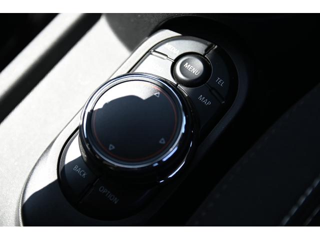 ＭＩＮＩ クーパーＳ　純正１６ＡＷ　純正ＨＤＤナビ　バックカメラ　ＥＴＣ２．０　ＬＥＤヘッドライト　オートライト　レインセンサー（48枚目）