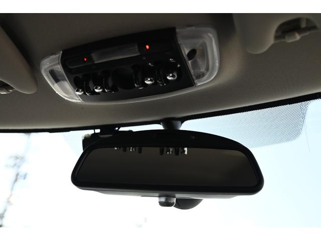 ＭＩＮＩ クーパーＳ　純正１６ＡＷ　純正ＨＤＤナビ　バックカメラ　ＥＴＣ２．０　ＬＥＤヘッドライト　オートライト　レインセンサー（49枚目）