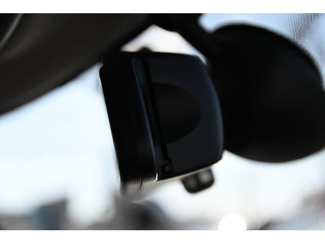 ＭＩＮＩ クーパーＳ　純正１６ＡＷ　純正ＨＤＤナビ　バックカメラ　ＥＴＣ２．０　ＬＥＤヘッドライト　オートライト　レインセンサー（50枚目）