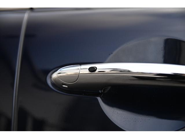 MINI クーパー 純正ナビ 純正AW 液晶メーター Bカメラ PDC コンフォートアクセス アームレスト LEDヘッドライト ドライビングモード オートライト レインセンサー クルコン(22枚目)