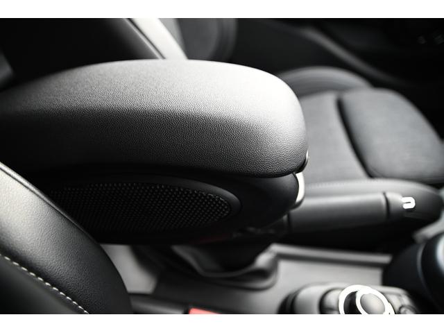 MINI クーパー 純正ナビ 純正AW 液晶メーター Bカメラ PDC コンフォートアクセス アームレスト LEDヘッドライト ドライビングモード オートライト レインセンサー クルコン(67枚目)