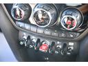 クーパーＤ　クロスオーバー・シャドー・エディション　限定車　純正１８ＡＷ　ＡｐｐｌｅＣａｒＰｌａｙ　前後ＰＤＣ　ワイヤレスチャージング　Ｄアシスト　バックカメラ　ＥＴＣ２．０　ＬＥＤヘッドライト　レザレットシート　シートヒーター　オートライト　ＡＣＣ（60枚目）