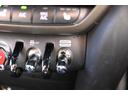 クーパーＤ　クロスオーバー・シャドー・エディション　限定車　純正１８ＡＷ　ＡｐｐｌｅＣａｒＰｌａｙ　前後ＰＤＣ　ワイヤレスチャージング　Ｄアシスト　バックカメラ　ＥＴＣ２．０　ＬＥＤヘッドライト　レザレットシート　シートヒーター　オートライト　ＡＣＣ（62枚目）