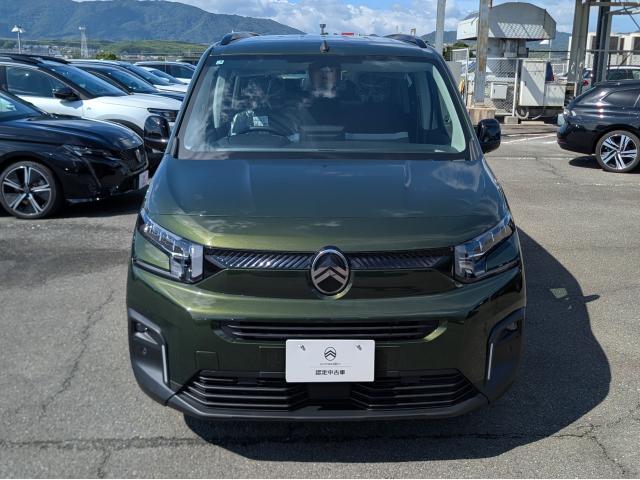 ベルランゴ ロング　マックス　ブルーＨＤｉ　弊社デモカー使用車　新車保証継承　１．５Ｌディーゼルターボ　アップルカープレイ＆アンドロイドオート対応　３列シート７人乗り（2枚目）