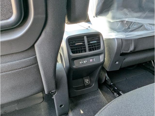 ベルランゴ ロング　マックス　ブルーＨＤｉ　登録済未使用車　新車保証継承　１．５Ｌディーゼルターボ　アップルカープレイ＆アンドロイドオート対応　３列シート７人乗り（27枚目）