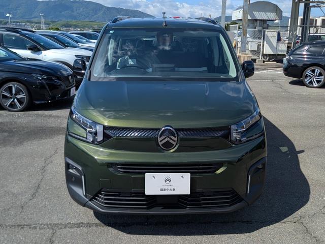 ベルランゴ ロング　マックス　ブルーＨＤｉ　登録済未使用車　新車保証継承　１．５Ｌディーゼルターボ　アップルカープレイ＆アンドロイドオート対応　３列シート７人乗り（49枚目）