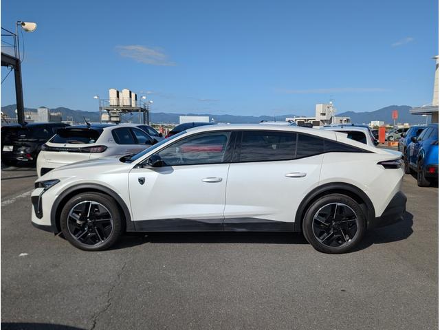 408 GT デモカー使用車 デジタルインナーミラードラレコ 新車保証継承+認定中古車保証12か月付帯 コネクトナビ アップルカープレイ&アンドロイドオート対応 電動リアゲート(3枚目)