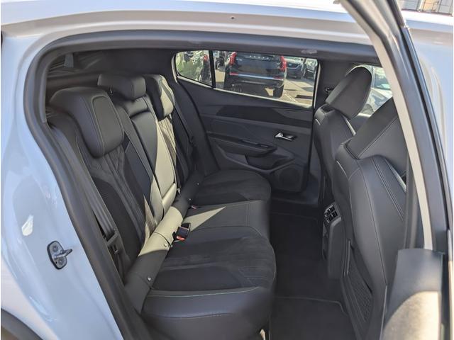 408 GT デモカー使用車 デジタルインナーミラードラレコ 新車保証継承+認定中古車保証12か月付帯 コネクトナビ アップルカープレイ&アンドロイドオート対応 電動リアゲート(28枚目)