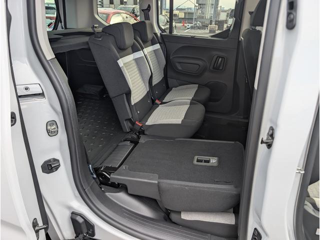 ベルランゴ マックス　ブルーＨＤｉ　ワンオーナー車　新車保証継承　１．５Ｌディーゼルターボ　パノラミックガラスルーフ　ＬＥＤヘッドライト　アップルカープレイ＆アンドロイドオート対応（27枚目）