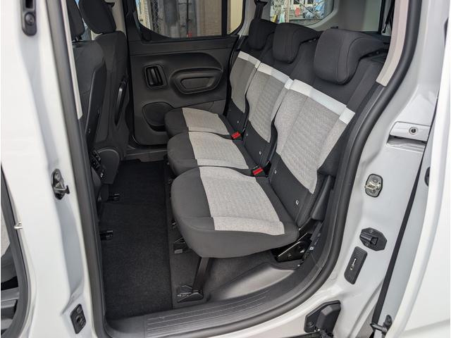 ベルランゴ マックス　ブルーＨＤｉ　ワンオーナー車　新車保証継承　１．５Ｌディーゼルターボ　パノラミックガラスルーフ　ＬＥＤヘッドライト　アップルカープレイ＆アンドロイドオート対応（29枚目）