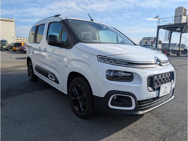 ベルランゴ マックス　ブルーＨＤｉ　ワンオーナー車　新車保証継承　１．５Ｌディーゼルターボ　パノラミックガラスルーフ　ＬＥＤヘッドライト　アップルカープレイ＆アンドロイドオート対応（40枚目）