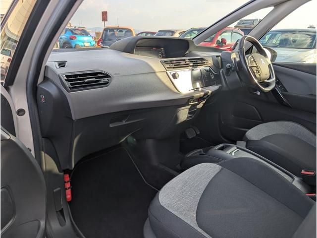 グランドC4 スペースツアラー シャイン ワンオーナー車 認定中古車保証12ヶ月付帯 アップルカープレイ&アンドロイドオート対応 3列シート7人乗り パノラミックガラスルーフ ゼニスウインドウ ドラレコ ETC(21枚目)