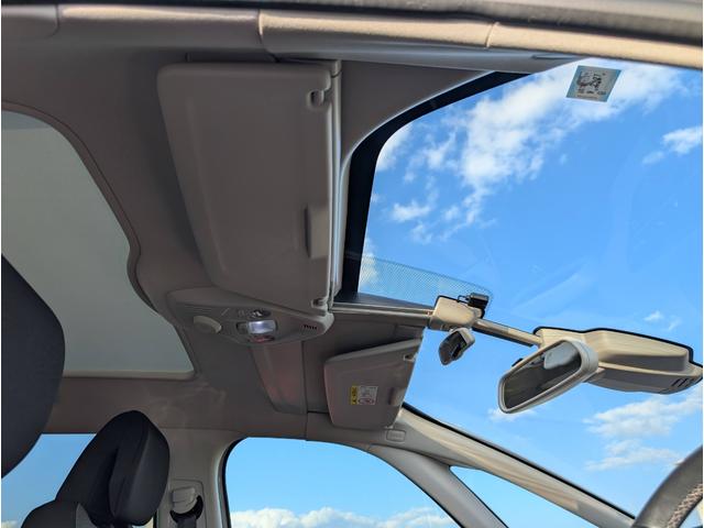 グランドC4 スペースツアラー シャイン ワンオーナー車 認定中古車保証12ヶ月付帯 アップルカープレイ&アンドロイドオート対応 3列シート7人乗り パノラミックガラスルーフ ゼニスウインドウ ドラレコ ETC(23枚目)