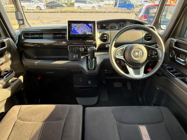 N-BOXカスタム G・Lホンダセンシング アダプティブクルーズコントロール・レーンキープアシスト・バックモニター・ETC・フルセグTV・ドラレコ・LEDヘッドライト・フロントフォグランプ・衝突被害軽減ブレーキ(3枚目)