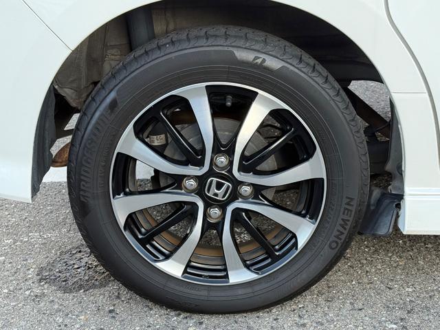 N-BOXカスタム G・Lホンダセンシング アダプティブクルーズコントロール・レーンキープアシスト・バックモニター・ETC・フルセグTV・ドラレコ・LEDヘッドライト・フロントフォグランプ・衝突被害軽減ブレーキ(4枚目)