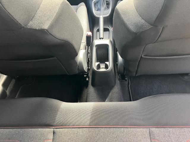 C3 シャイン ETC LEDヘッドライト 17インチOZホイール アクティブセーフティーブレーキ ブラインドスポットモニター レーンキープアシスト クリアランスソナー バックカメラ アップルカープレイ(49枚目)