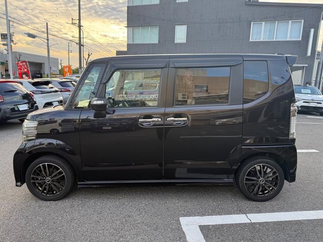 N-BOXカスタム G SSパッケージ 両側パワースライドドア・バックモニター・CD/DVD・フルセグTV・ETC・HIDヘッドライト・フロントフォグランプ・衝突被害軽減ブレーキ(10枚目)