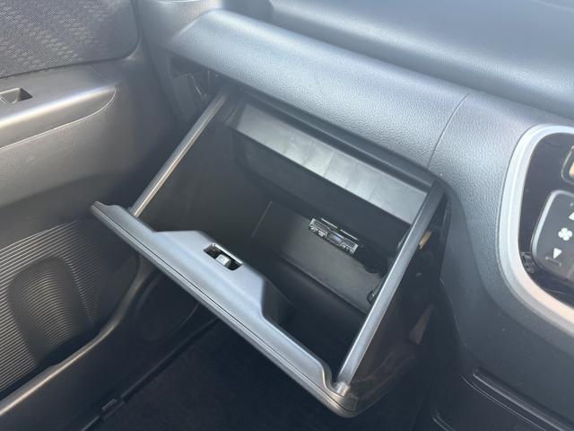 N-BOXカスタム G SSパッケージ 両側パワースライドドア・バックモニター・CD/DVD・フルセグTV・ETC・HIDヘッドライト・フロントフォグランプ・衝突被害軽減ブレーキ(30枚目)