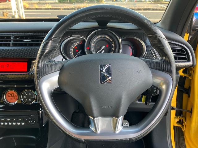 ＤＳ３ スポーツシック　６速マニュアル　ＥＴＣ　ドラレコ　クルーズコントロール　クリアランスソナー　イエローシフトノブ　イエローシート（32枚目）