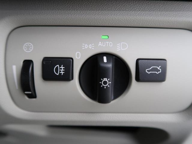 D4 モメンタム インテリセーフ 禁煙車 アダプティブクルーズコントロール 本革シート LEDヘッドライト クリアランスソナー バックカメラ 運転席パワーシート(24枚目)