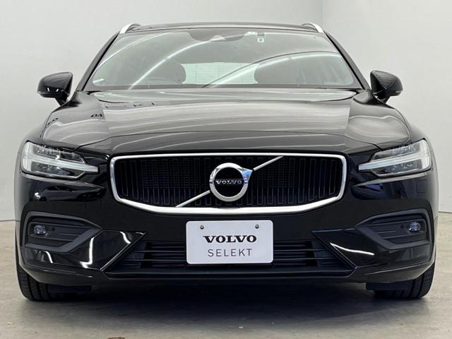 Ｖ６０ Ｔ５　モメンタム　認定中古車禁煙車　メモリー機能付きパワーシート　シートヒーター　純正９インチナビ　バックカメラ　Ｂｌｕｅｔｏｏｔｈ　ルーフレール　Ａｐｐｌｅ　Ｃａｒ　Ｐｌａｙ　ＣＤ　フルセグＴＶ　ＥＴＣ（17枚目）