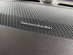 【ｈａｒｍａｎ　ｋａｒｄｏｎ】ハーマンカードンのＨｉ−Ｆｉスペシャリストと共に、モデル別に開発・設計された専用チューニングが臨場感溢れる音響空間を実現しています。 6