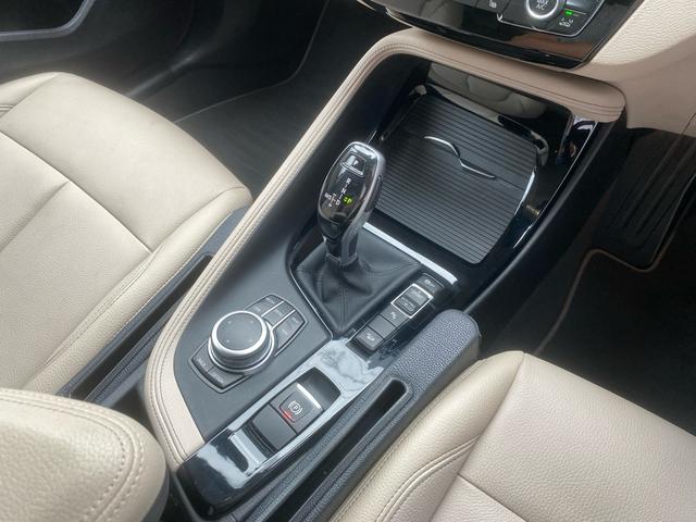 X1 xDrive 18d xライン 白革パワーシート HUD ウッドトリム シートヒーター LEDヘッドライト ワイヤレス充電(18枚目)