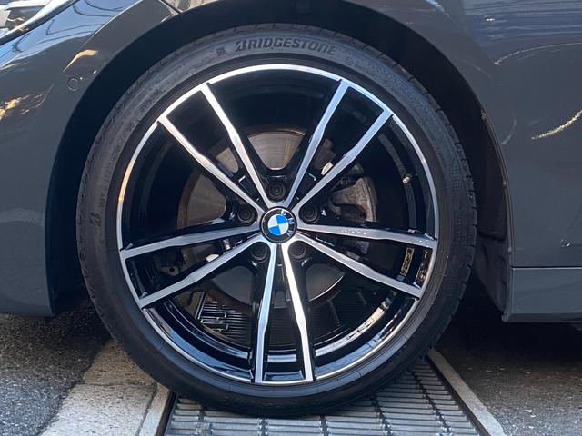 ３シリーズ ３２０ｄ　ｘＤｒｉｖｅツーリング　Ｍスポーツ　ｉｎｄｉｖｉｄｕａｌドラバイトグレー　ｅｎｄ．ｃｃルーフスポイラー　パノラマサンルーフ革シート　パークアシスト＋　コンフォートアクセス　シートヒーター　ＨｉＦｉスピーカー　ウッドトリム　ワイヤレス充電（7枚目）