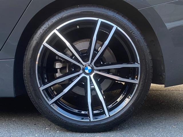 ３シリーズ ３２０ｄ　ｘＤｒｉｖｅツーリング　Ｍスポーツ　ｉｎｄｉｖｉｄｕａｌドラバイトグレー　ｅｎｄ．ｃｃルーフスポイラー　パノラマサンルーフ革シート　パークアシスト＋　コンフォートアクセス　シートヒーター　ＨｉＦｉスピーカー　ウッドトリム　ワイヤレス充電（8枚目）